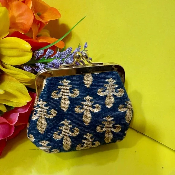 Elegant Blue and Gold Women's Clutch - Picture 2 of 4